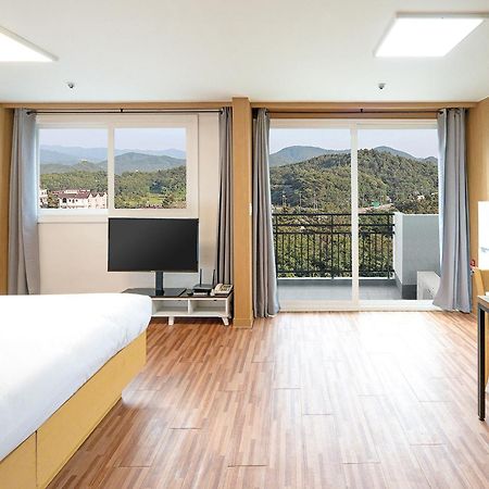 Ocean 2 You Resort Seorak Beach Hotel & Condo Sokcho Exterior photo