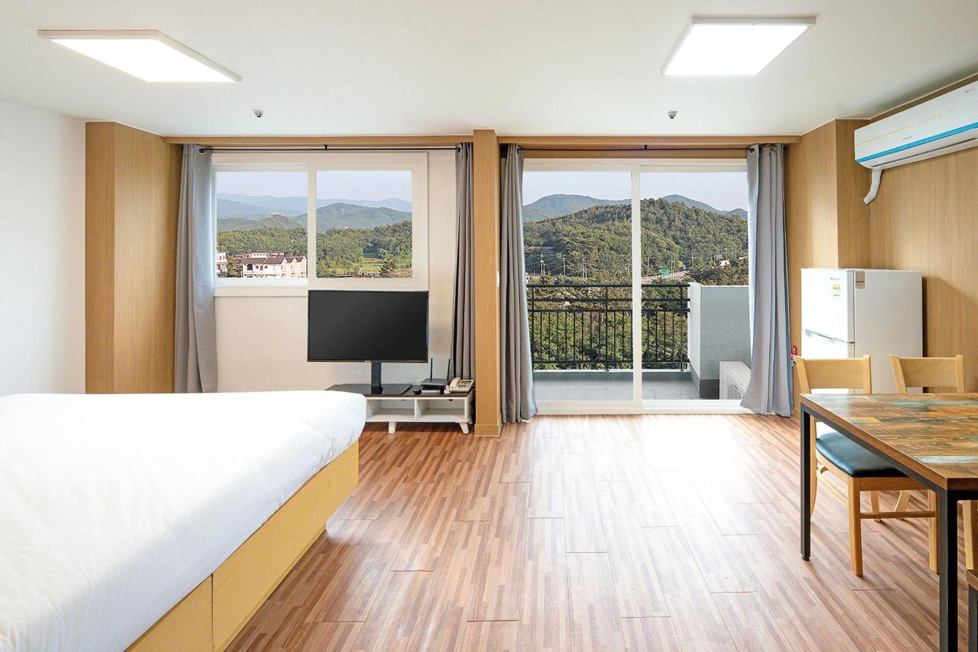 Ocean 2 You Resort Seorak Beach Hotel & Condo Sokcho Exterior photo