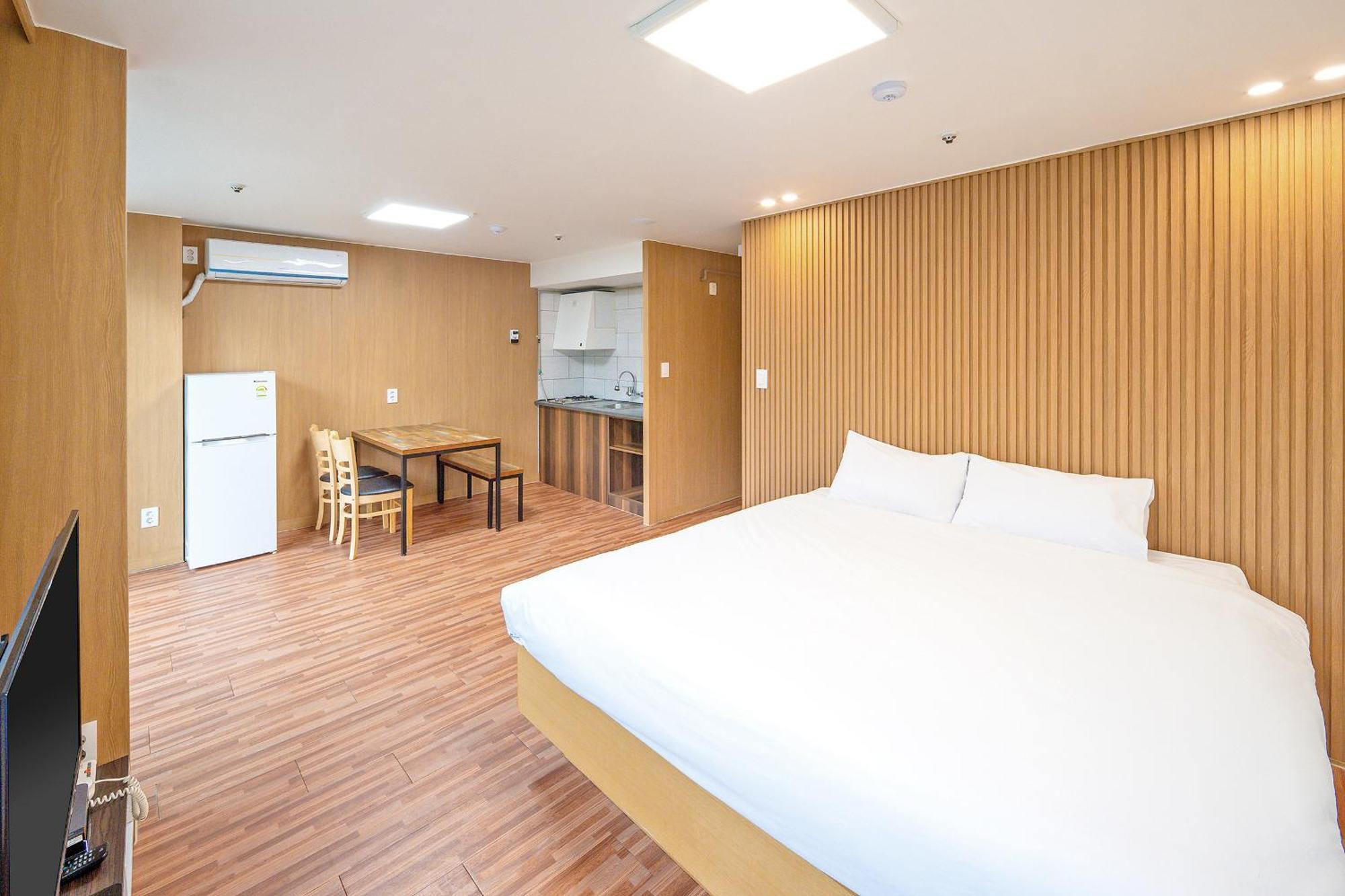 Ocean 2 You Resort Seorak Beach Hotel & Condo Sokcho Exterior photo