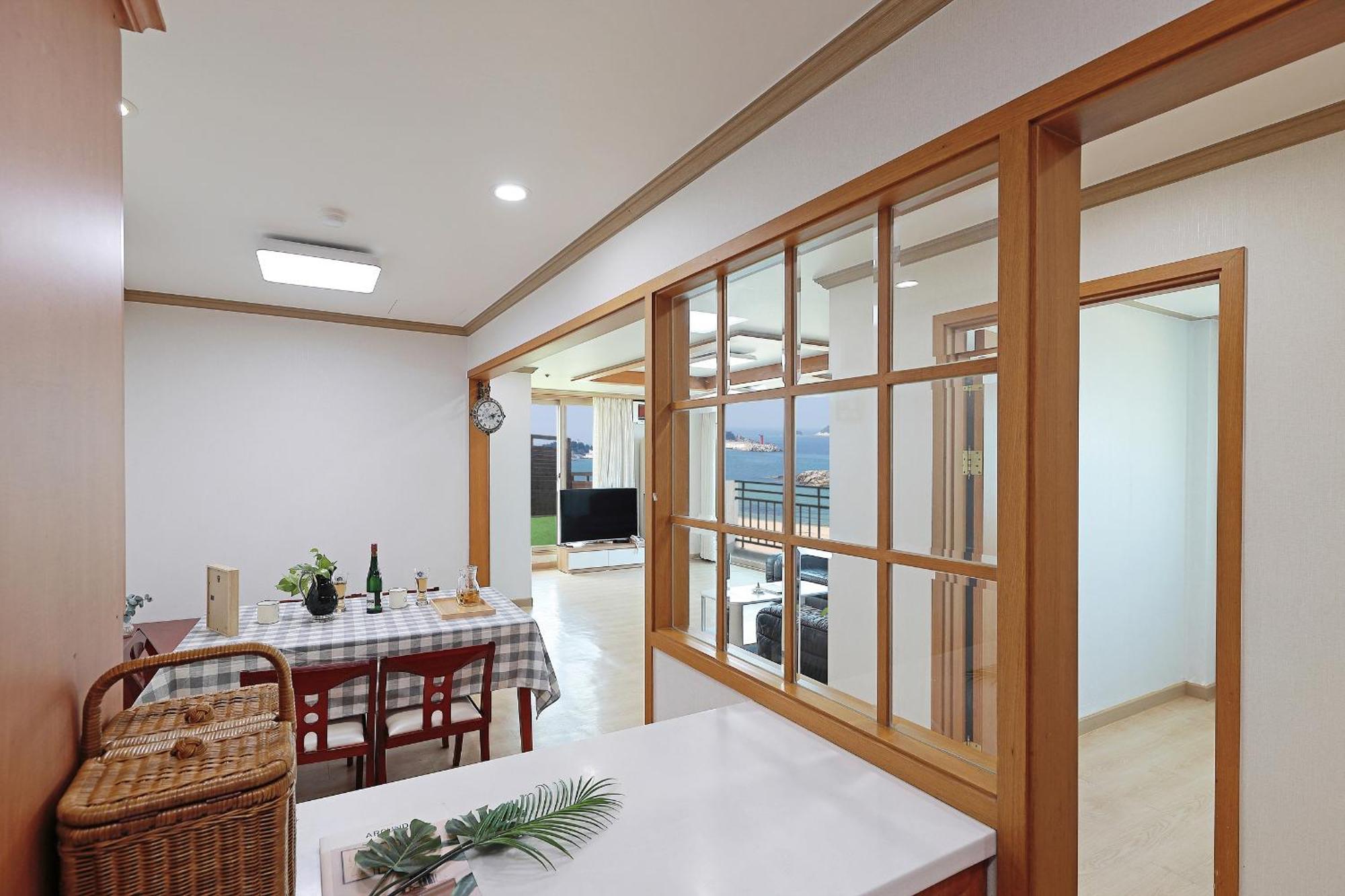 Ocean 2 You Resort Seorak Beach Hotel & Condo Sokcho Exterior photo
