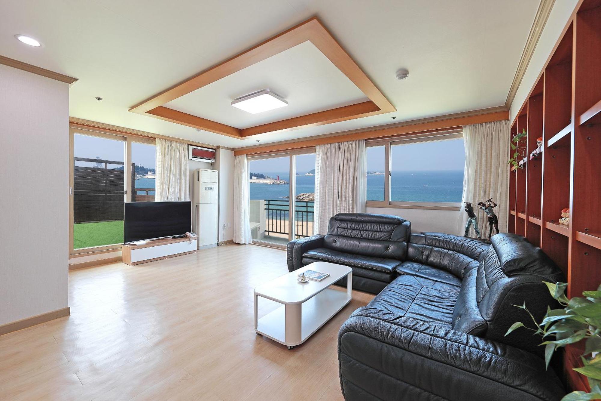 Ocean 2 You Resort Seorak Beach Hotel & Condo Sokcho Exterior photo