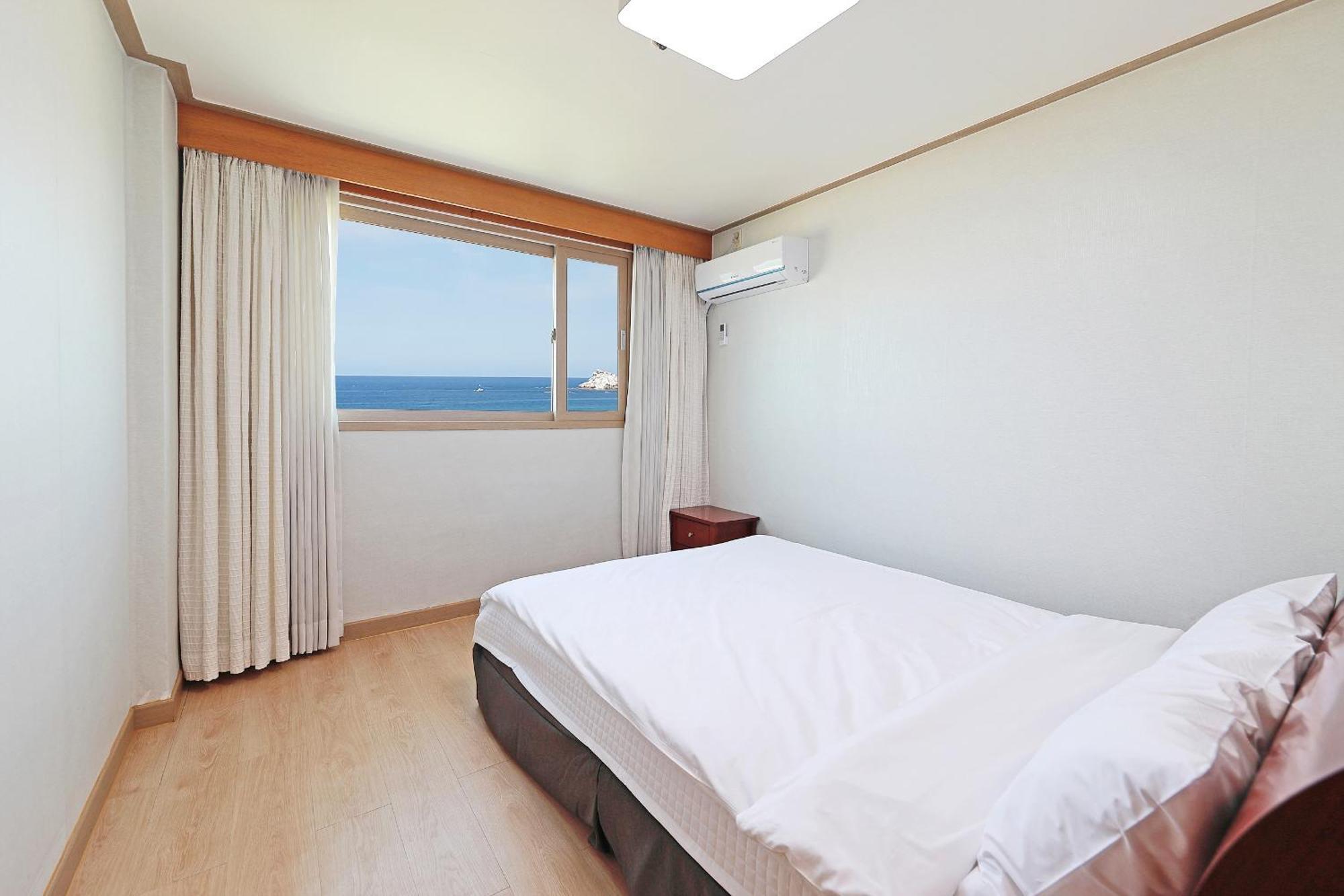 Ocean 2 You Resort Seorak Beach Hotel & Condo Sokcho Exterior photo
