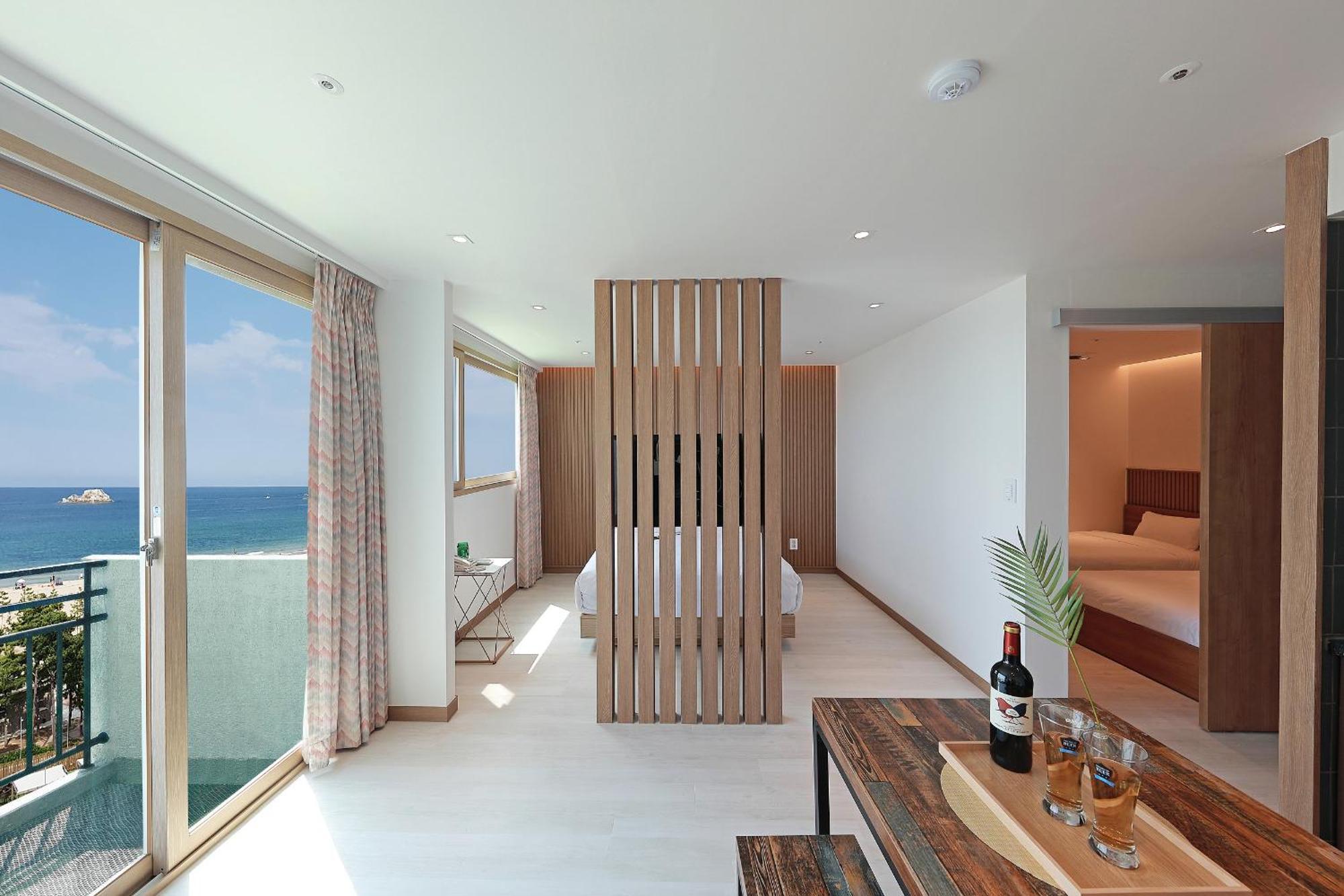 Ocean 2 You Resort Seorak Beach Hotel & Condo Sokcho Exterior photo