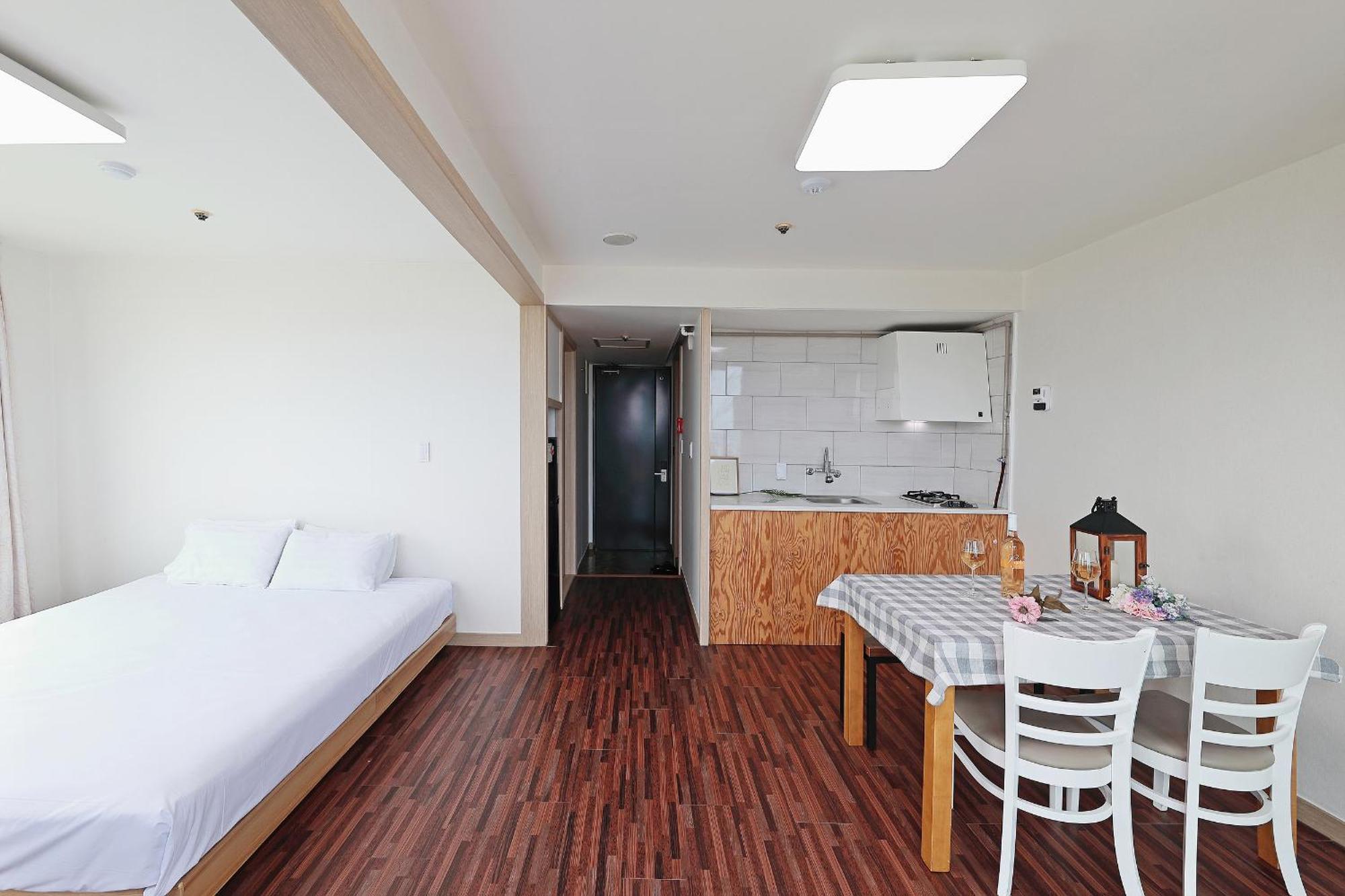 Ocean 2 You Resort Seorak Beach Hotel & Condo Sokcho Exterior photo