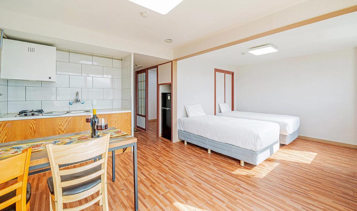 Ocean 2 You Resort Seorak Beach Hotel & Condo Sokcho Exterior photo