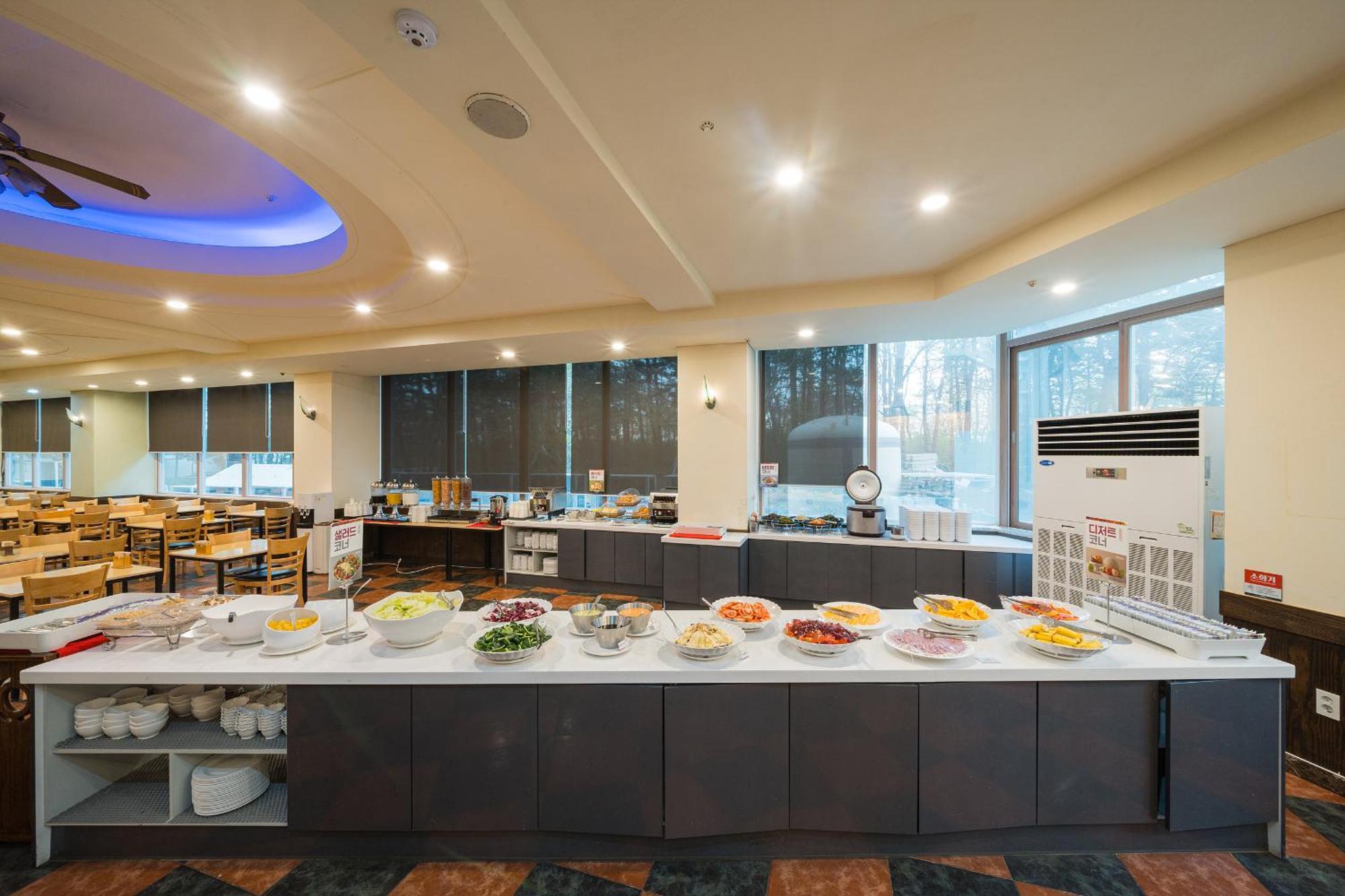 Ocean 2 You Resort Seorak Beach Hotel & Condo Sokcho Exterior photo